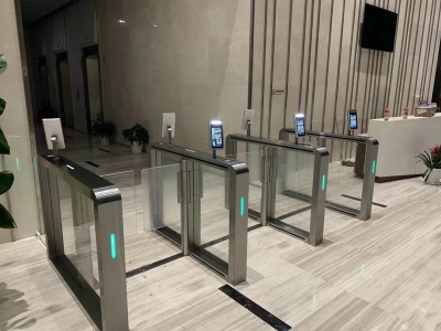 人臉識別閘機(jī),人臉識別閘機(jī)廠家,門禁閘機(jī)系統(tǒng),門禁人臉識別-路可路美人臉識別閘機(jī),人臉識別閘機(jī)廠家,門禁閘機(jī)系統(tǒng),門禁人臉識別-路可路美人臉識別閘機(jī)受到各大企業(yè)青睞,路可路美園區(qū)人臉閘機(jī)解決方案成寵兒 哪家好？價格怎么樣？代理招商，生產(chǎn)廠家，價格，哪家好，多少錢，品牌，報(bào)價，廠家，哪個公司好 