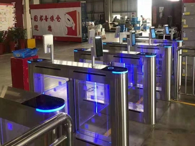 電子哨兵，助力疫情防控，醫(yī)院健康碼核驗(yàn)測(cè)溫人行通道用新招 哪家好？?jī)r(jià)格怎么樣？代理招商，生產(chǎn)廠家，價(jià)格，哪家好，多少錢，品牌，報(bào)價(jià)，廠家，哪個(gè)公司好 